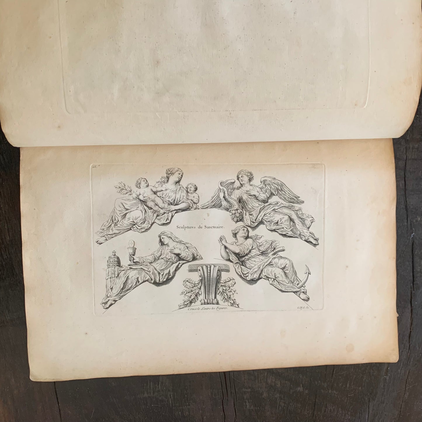 1700s Description historique de l'Hôtel royal des invalides by Pérau M. l'abbé.