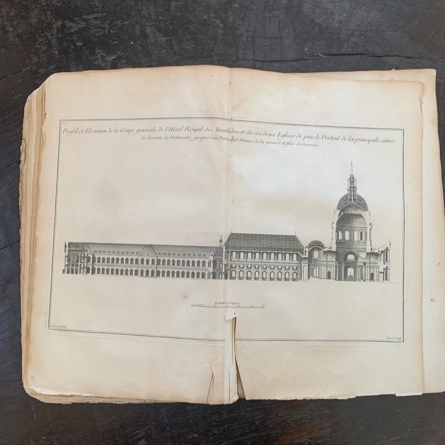 1700s Description historique de l'Hôtel royal des invalides by Pérau M. l'abbé.