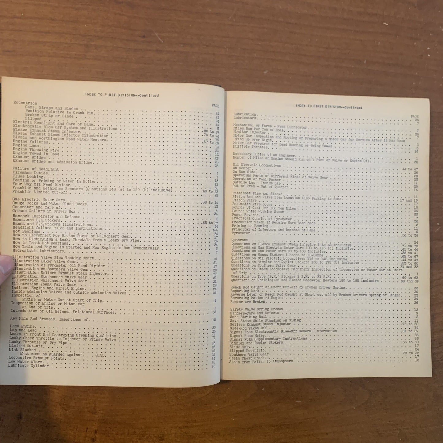 1938 Mark F Herrick / LOCOMOTIVE ENGINEERS & FIREMANS MANUAL OF QUESTIONS