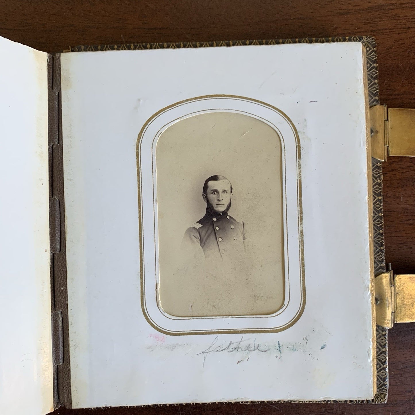 Civil War Era Photograph Album / Lincoln Sheridan Grant CDV O-93 Altemus Leather