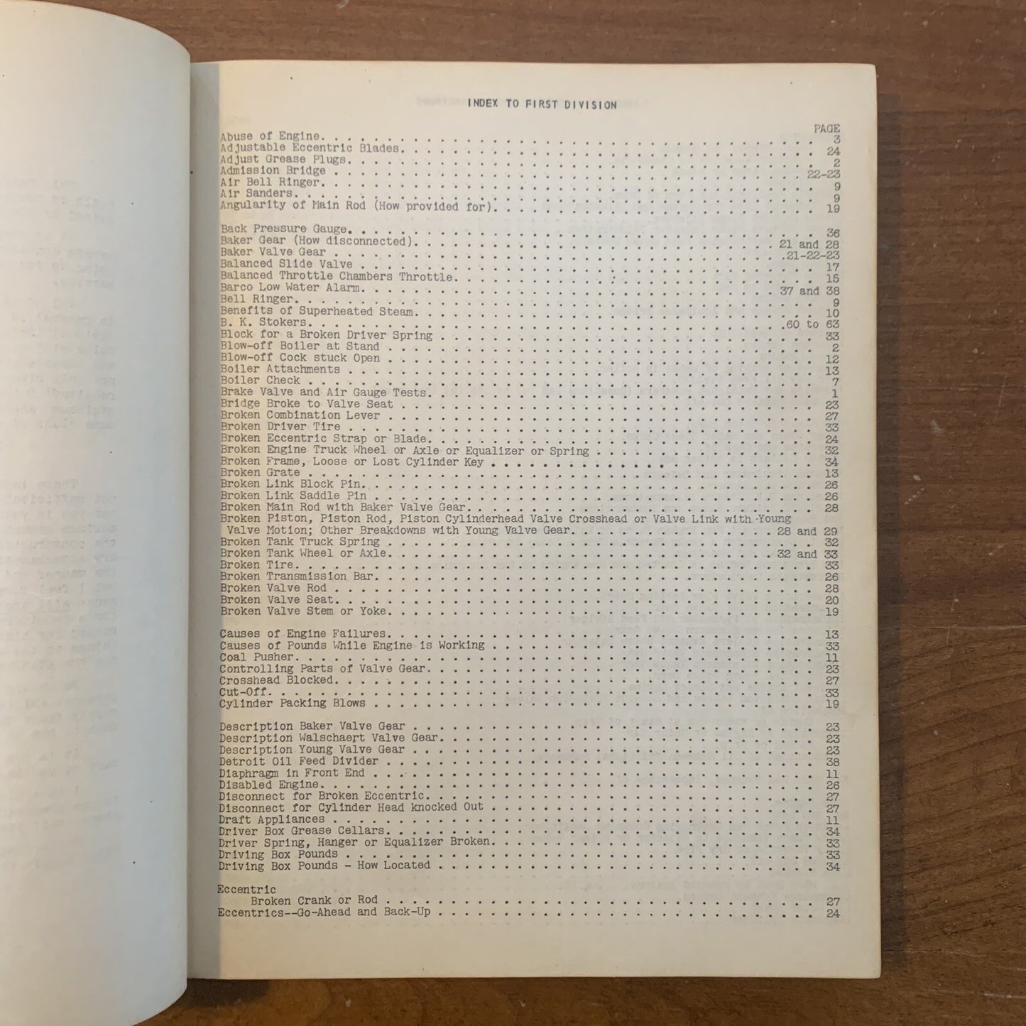 1938 Mark F Herrick / LOCOMOTIVE ENGINEERS & FIREMANS MANUAL OF QUESTIONS
